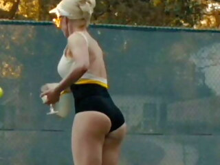 Betty Gilpin