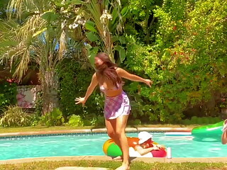 Kira Kosarin fap porn