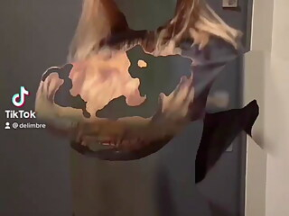 delimbre fap porn