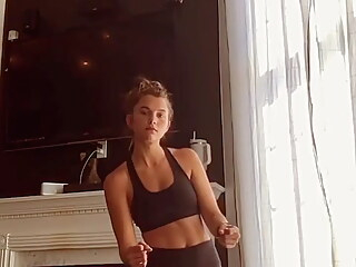 Chloe East fap porn