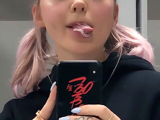 Dove Cameron