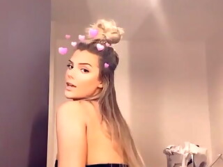 Alissa Violet