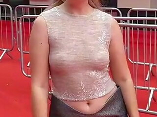 Amelia Dimoldenberg