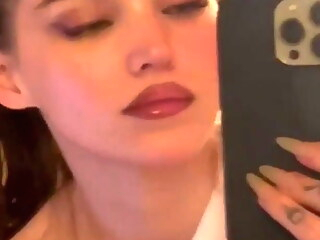 Dove Cameron